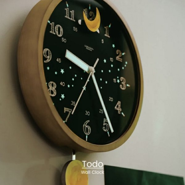 画像1: 【訳あり】Todol トード 掛け時計 おしゃれ かわいい 振り子時計 スイープ ウォールクロック 北欧 子供部屋 インターフォルム (1)